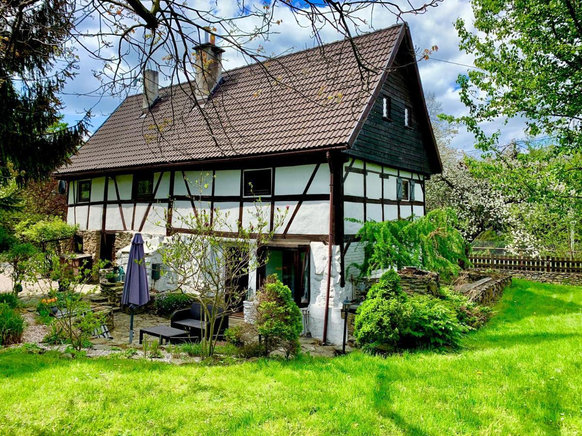 Za Rozowymi Drzwiami Villa Jelenia Gora Exterior photo